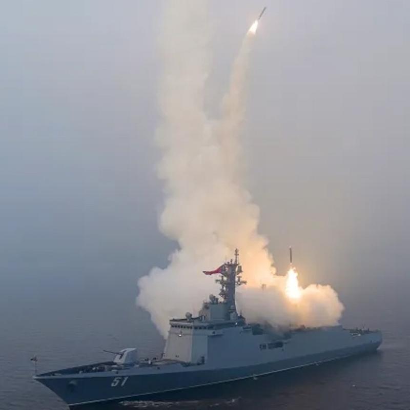 �ran'daki sava��n g�lgesinde Kuzey Kore'den f�ze denetimi