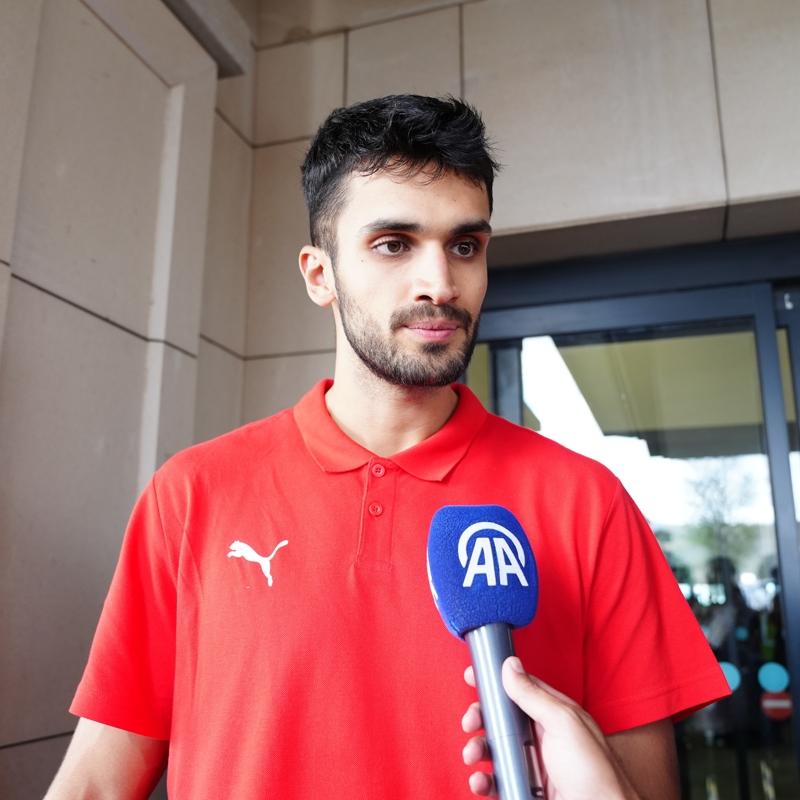 �mer Faruk Yurtseven'den s�rpriz imza: ABD'ye d�nd�