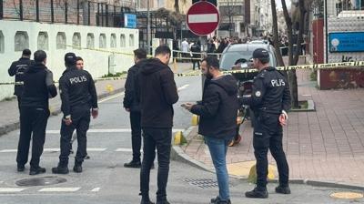 Sokakta silahl� pusu! Bo�anma a�amas�ndaki e�ini �ld�rd�