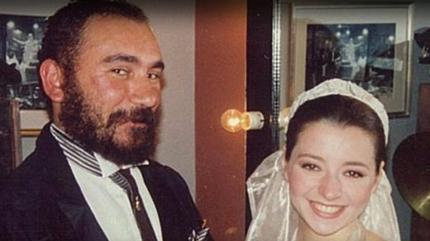 �v�l Avk�ran'dan e�i Mustafa Avk�ran'a: �34 y�ld�r kutluyoruz, daha nicelerini birlikte...�