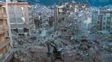 Her 20 y�lda 3 b�y�k deprem ya�an�yor