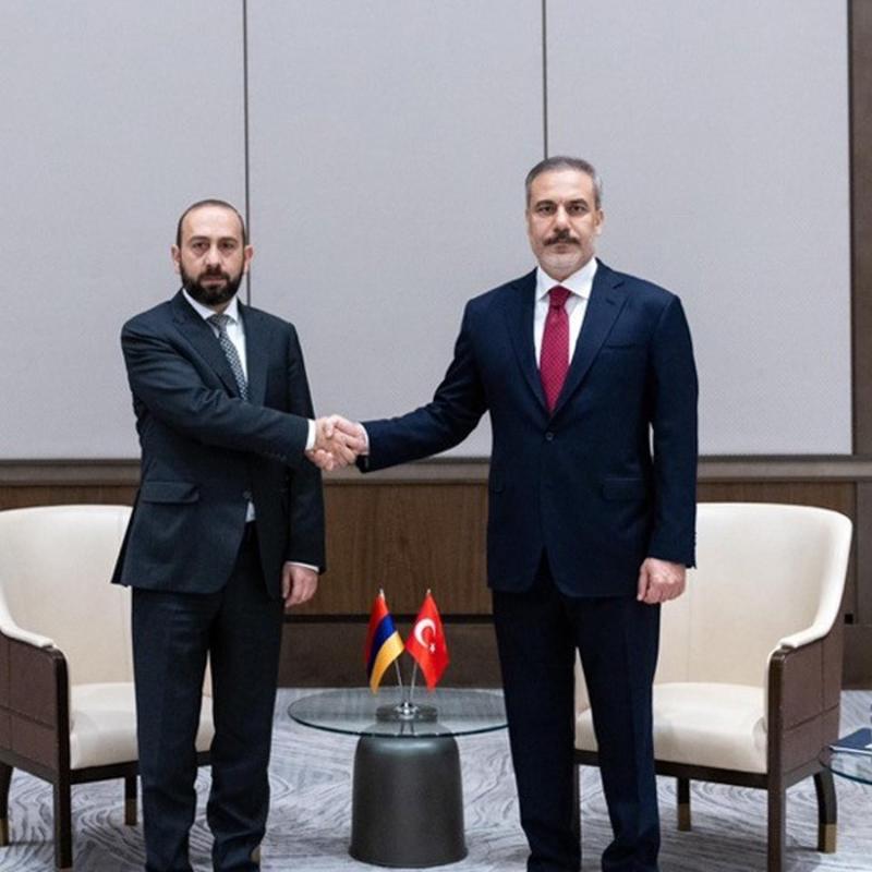 Bakan Fidan, Ermeni mevkida�� ile telefonda g�r��t�