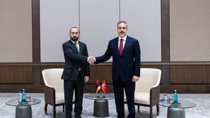 Bakan Fidan, Ermeni mevkida�� ile telefonda g�r��t�