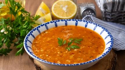 Tarhana �orbas� tarifi! Hasta yata��ndan kald�r�yor