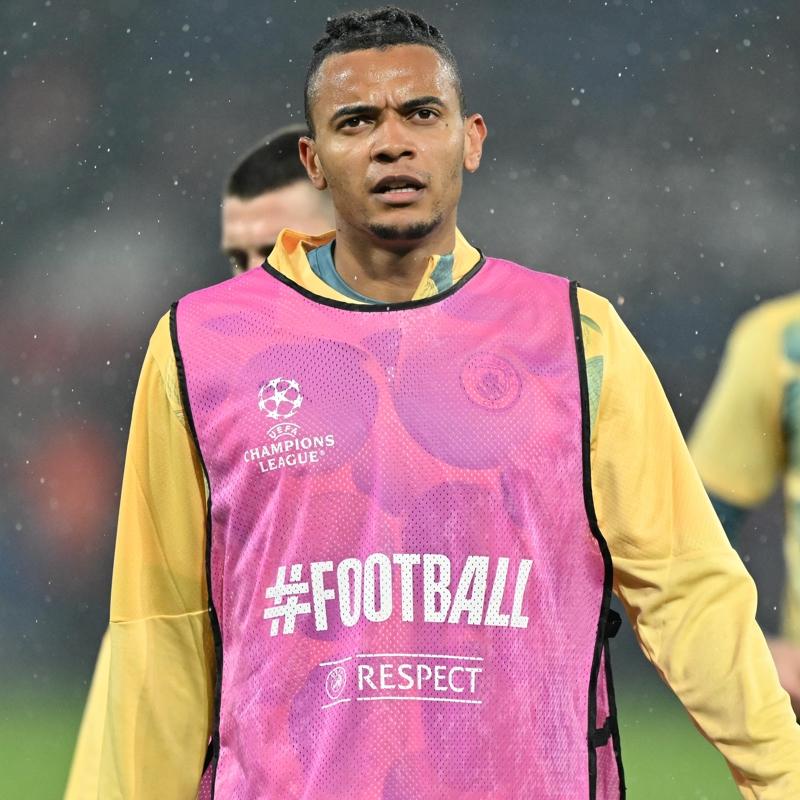 Barcelona, Nathan Ake'nin pe�inde