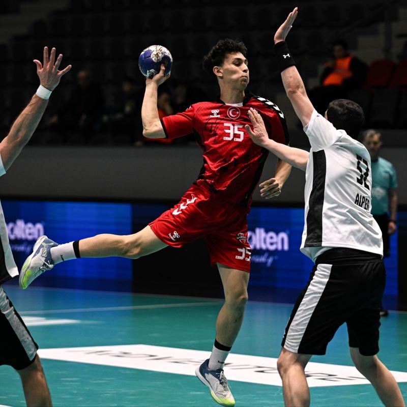 Hentbol Erkekler S�per Lig'de son hafta ma�lar� yar�n oynanacak