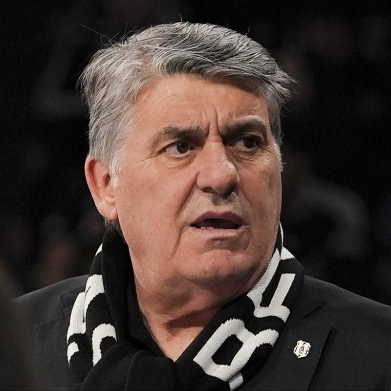 Serdal Adal�, derbide 89. dakikada stattan ayr�ld�