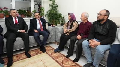 Bakanlar Tekin ve �ift�i'den �ld�r�len Fatma Nur ��retmenin ailesine taziye ziyareti