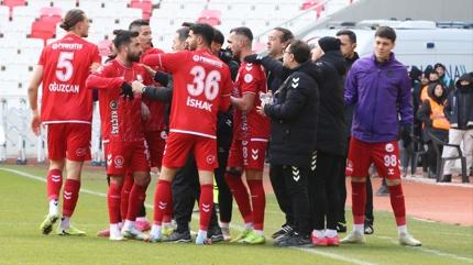 Ankara Ke�i�reng�c�, Sivas'ta tek golle kazand�