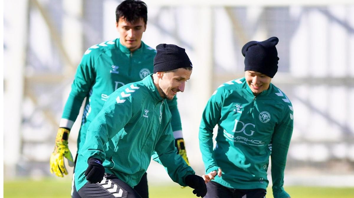 konyaspor kas�mpa�a s�per lig foto�raflar� resimleri