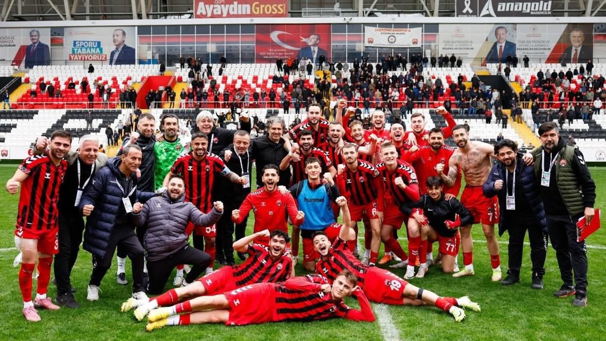 TFF Tahkim Kurulu  Erzincanspor  Futbolcular foto�raflar� resimleri