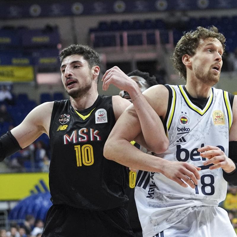 Fenerbah�e Beko evinde Mersin Spor'u rahat ge�ti