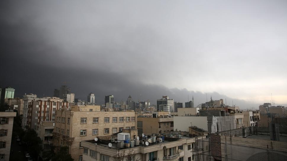 �ran'da kimyasal tehlike alarm�: G�kten asit ya�acak