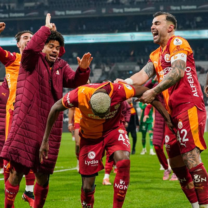 Osimhen att� U�ur'Can katt�