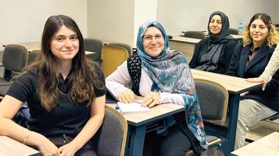 57 ya��nda �niversiteli