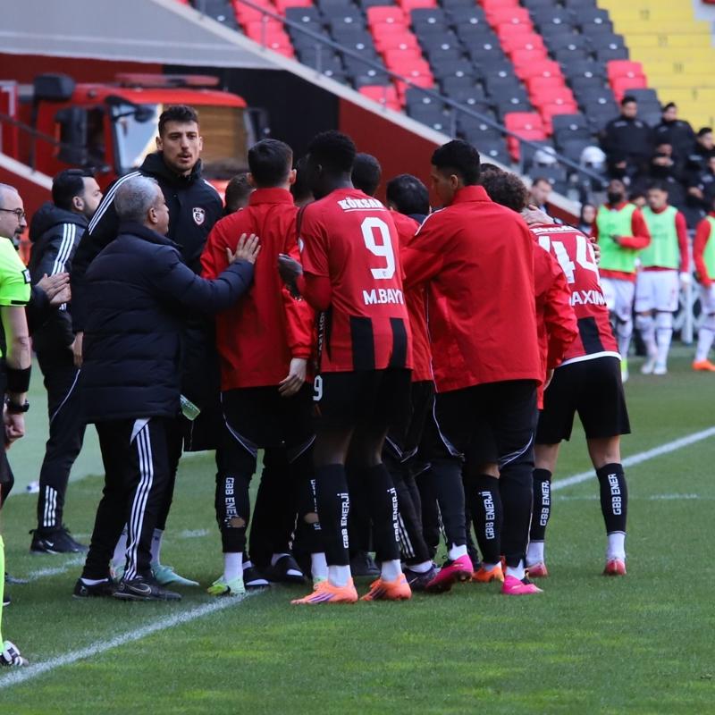 Gaziantep FK'n�n galibiyet hasreti 4 ma�a ��kt�
