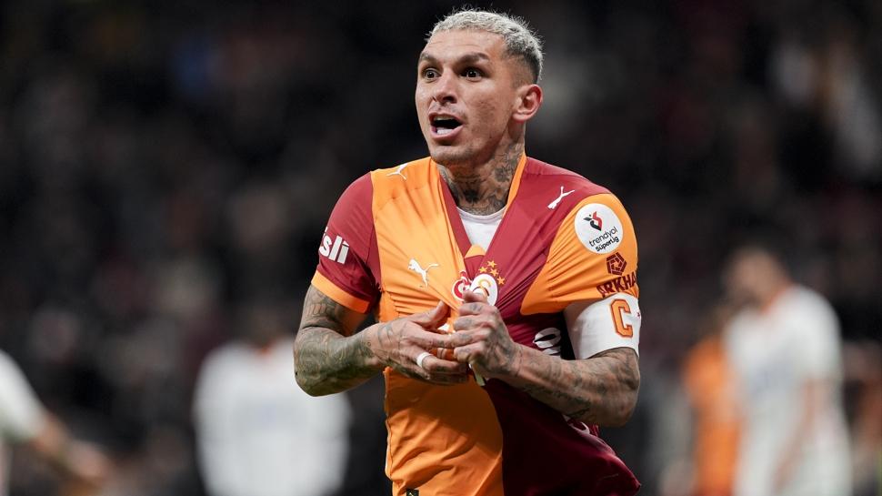 Lucas Torreira'ya Uruguay'dan k�t� haber