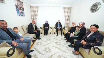 Bakan �ift�i �ehit ailesinin iftar sofras�na konuk oldu