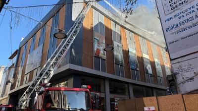 Kocaeli'de i� merkezinin deposunda ��kan yang�n s�nd�r�ld�