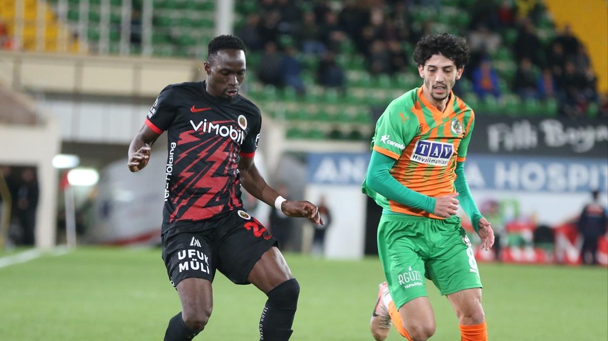 Alanyaspor vs Gen�lerbirli�i S�per Lig ma�� 0-0 beraberlik foto�raflar� resimleri