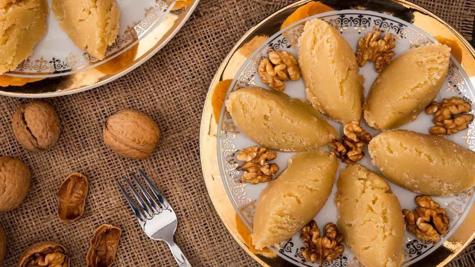 Un helvası tarifi! Kıvamı iz bırakıyor