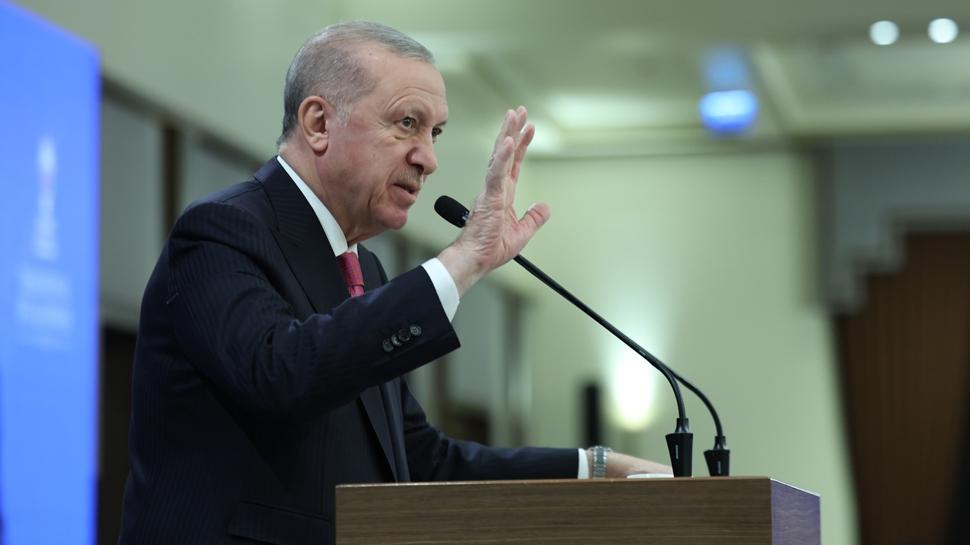 Siyonistlerin tuza��na d��meyin