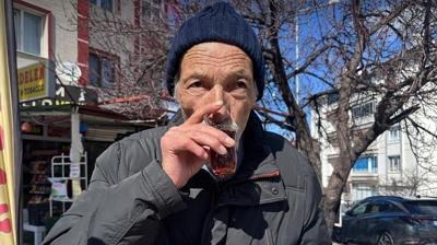 34 y�ld�r tek yudum i�emiyor! Gitmedi�i hastane kalmad�