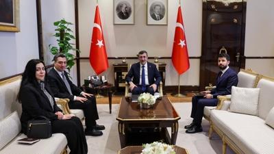 Ankara'da diplomasi trafi�i: Cevdet Y�lmaz 4 �lkenin b�y�kel�isini kabul etti