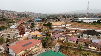 T�rkiye'de okudu, �lkesinde iyilik el�isi oldu