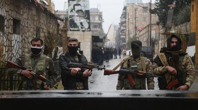 Yurt d���na ka�acakt�! Esed'in katliamc� komutan� yakaland�