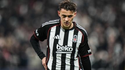 Kristjan Asllani: Be�ikta�'tan ayr�lmak istemiyorum