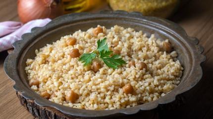 Nohutlu bulgur pilav� tarifi! Duman� �zerinde lezzet