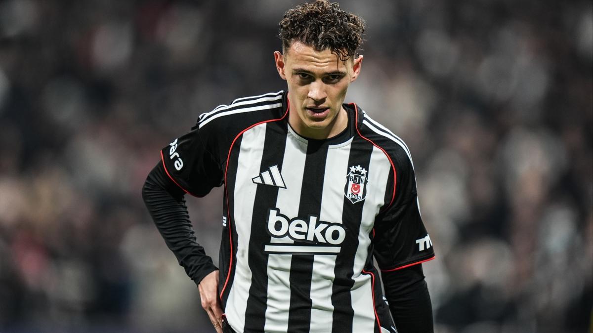 Kristjan Asllani  Be�ikta�  Arnavut futbolcu foto�raflar� resimleri