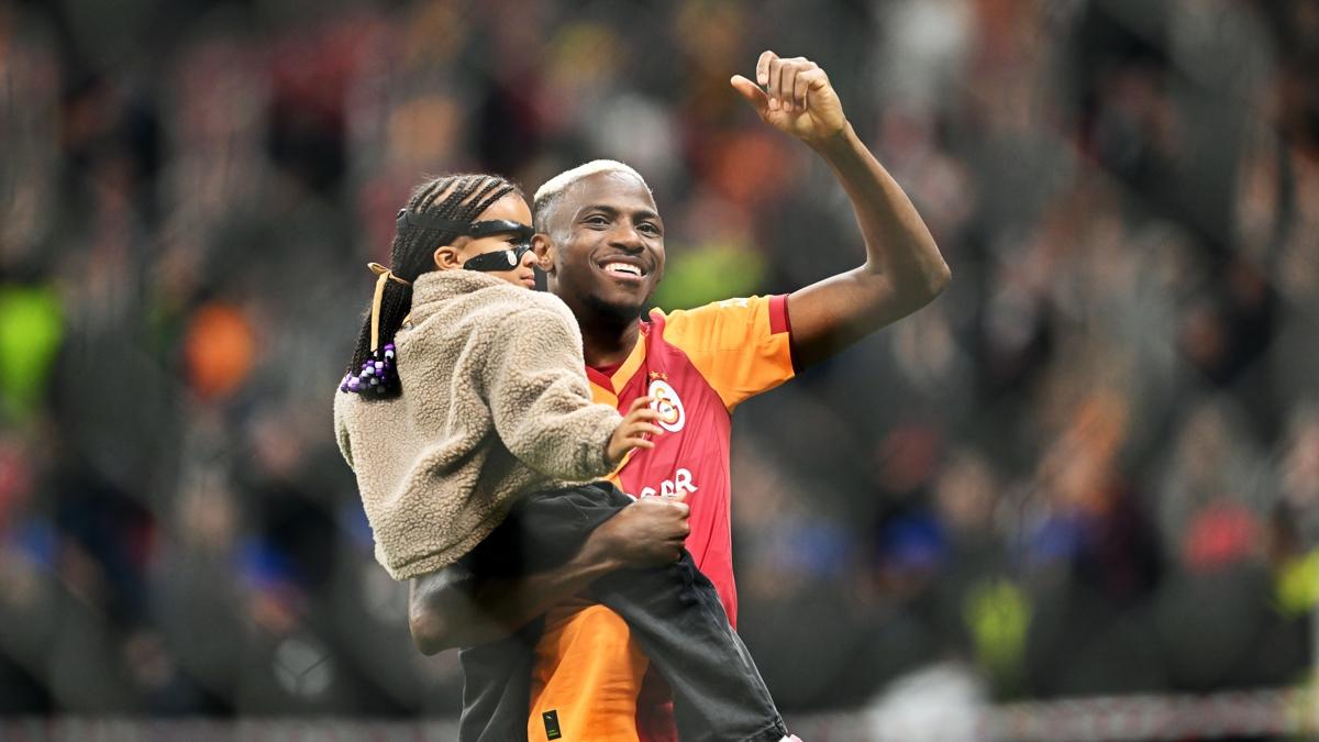 Galatasaray Victor Osimhen �ampiyonlar Ligi foto�raflar� resimleri