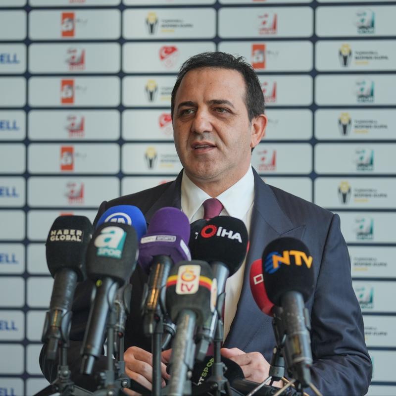 Abdullah Kavukcu'dan Anfield s�zleri: 3'te 3 yapaca��z