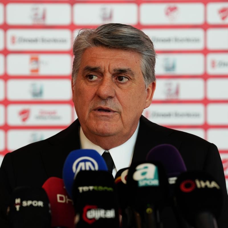 Be�ikta�'tan a��klama! Capela ve Hyytia'ya cevap