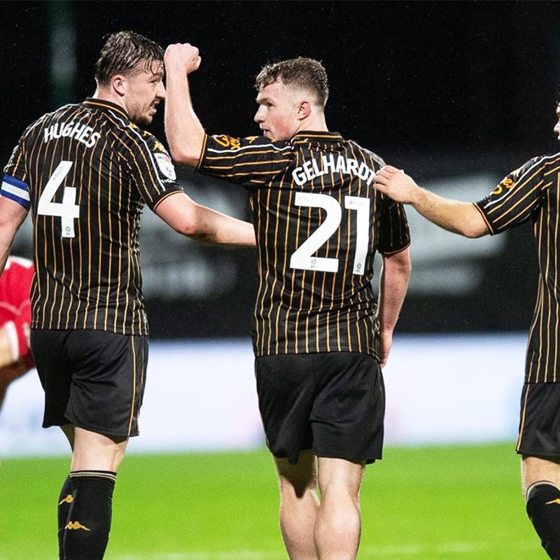 Hull City galibiyet hasretine son verdi