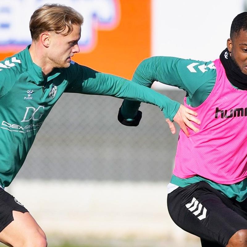 Konyaspor, Kocaelispor ma�� haz�rl�klar�na ba�lad�