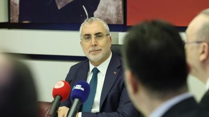 Bakan I��khan: �al��ma hayat�nda adeta sessiz bir devrim ger�ekle�tirdik