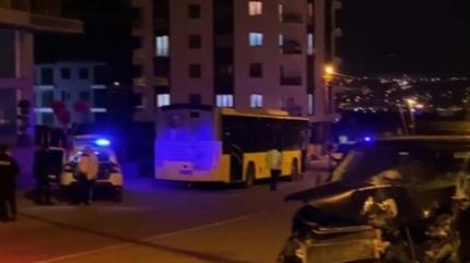 Sultanbeyli'de �ETT facias�! Bir ki�i a��r yaraland�