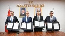 Dijital savunma hatt� g��leniyor: ''T�rkiye Siber Vatan Program�'' i�in imzalar at�ld�