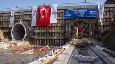 �stanbul'un rayl� sistem a��na b�y�k hamle! Ula��m 4 saatten 1,5 saate d��ecek