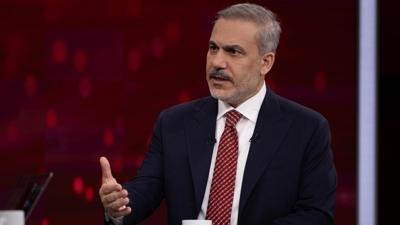 Katar ve Azerbaycan'dan T�rkiye'ye destek... Bakan Fidan mevkida�lar�yla g�r��t�