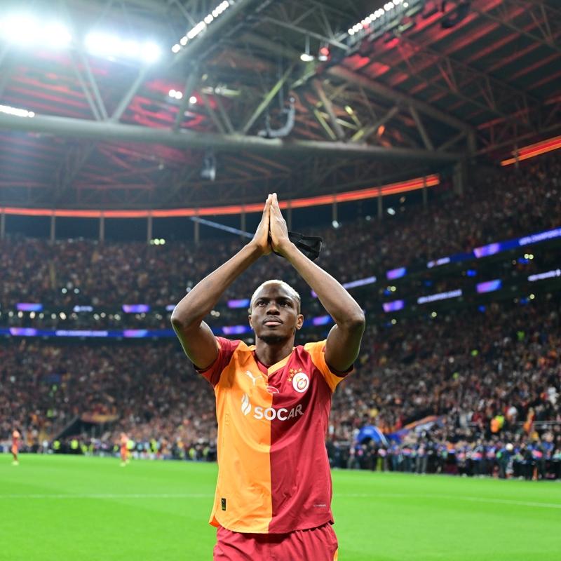 Victor Osimhen'i herkes istiyor