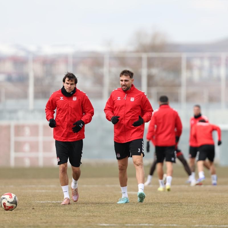 Sivasspor, �mraniyespor ma��na haz�r