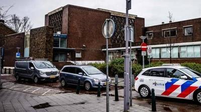 Belediye Ba�kan� duyurdu: Amsterdam'daki Yahudi okulunda patlama