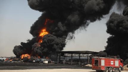 Erbil'e kamikaze �HA sald�r�s�! Petrol rafinerisinde yang�n ��kt�