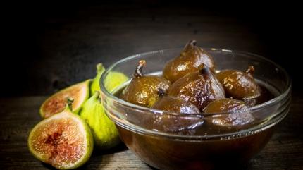 Zeytinya��nda bekletin t�ketin! O kuru meyve ba��rsaklar�n�za ila� oluyor