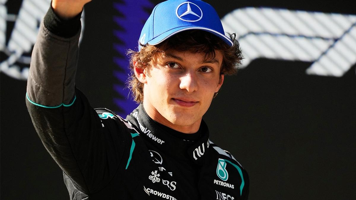 Kimi Antonelli Formula 1 �in foto�raflar� resimleri