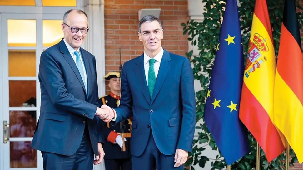 �spanya Ba�bakan�, Merz'i a�a��lad�